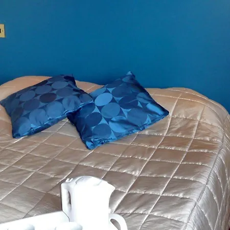 Bailey Ground 3* סיסקייל