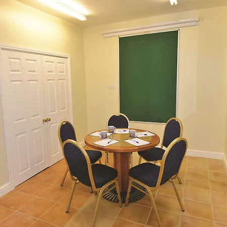 Bailey Ground מלון